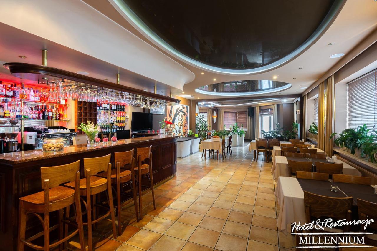 Hotel Millennium Przasnysz Esterno foto