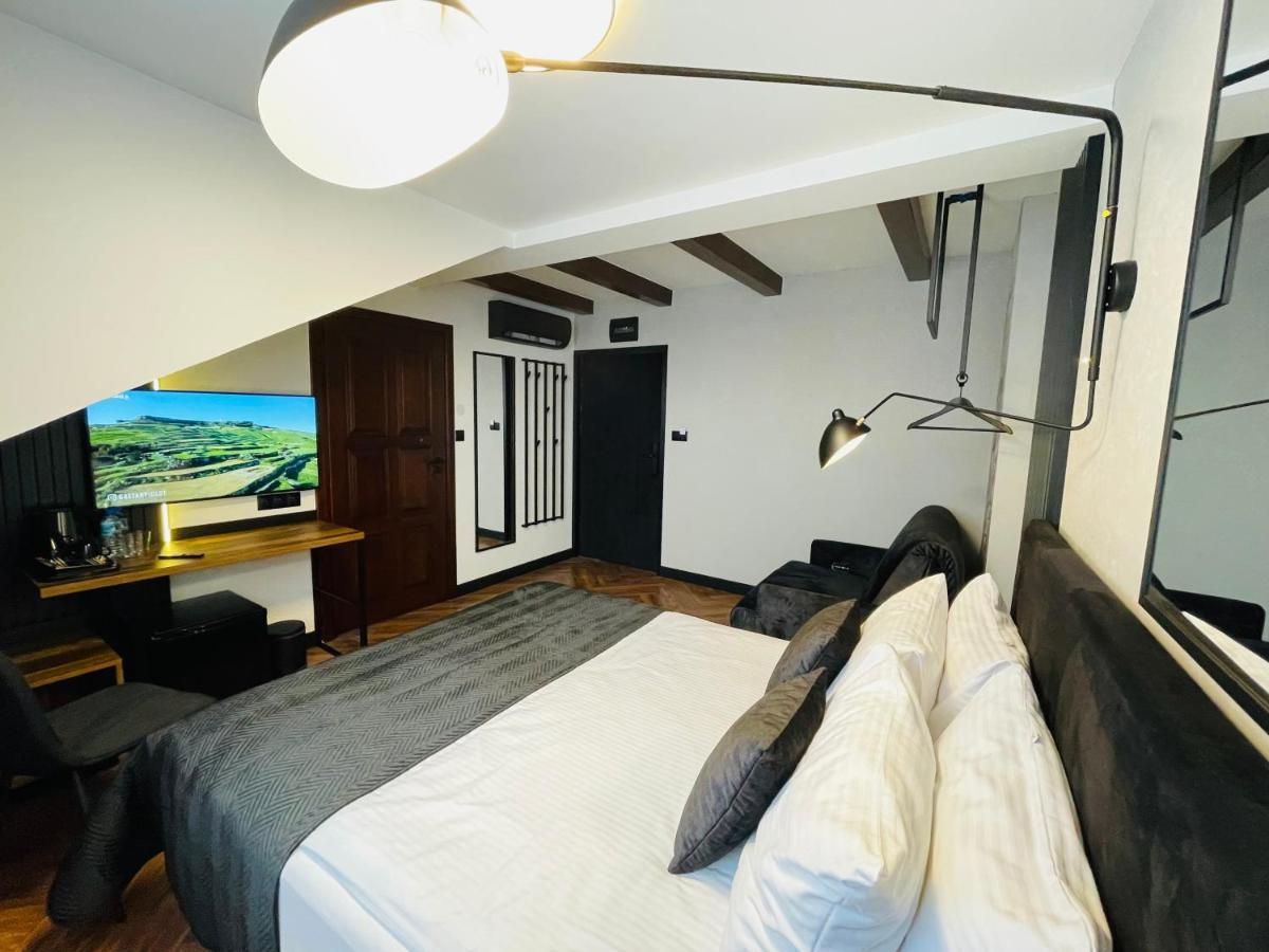 Hotel Millennium Przasnysz Esterno foto