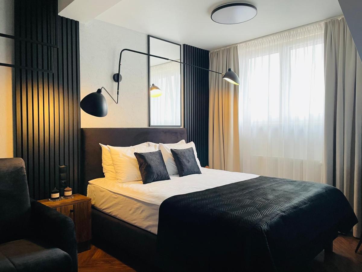 Hotel Millennium Przasnysz Esterno foto