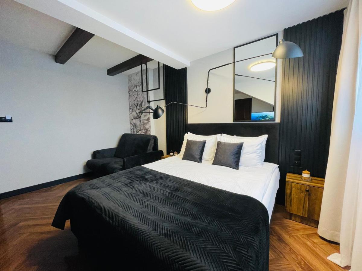 Hotel Millennium Przasnysz Esterno foto