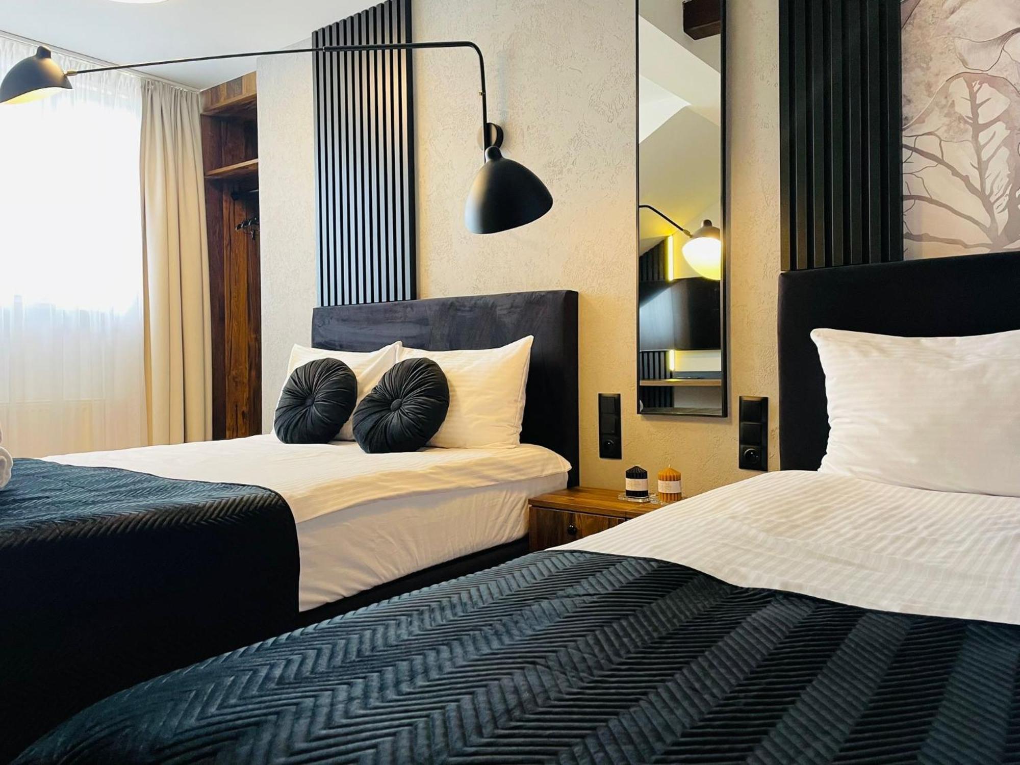 Hotel Millennium Przasnysz Esterno foto